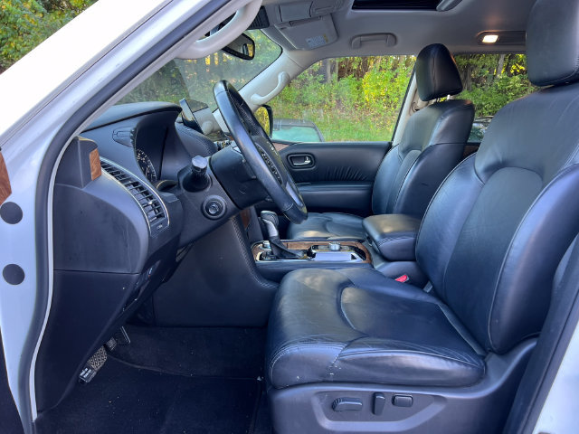 Used 2021 Nissan Armada SL w/ Captain's Chairs Package AWD/4WD image 3