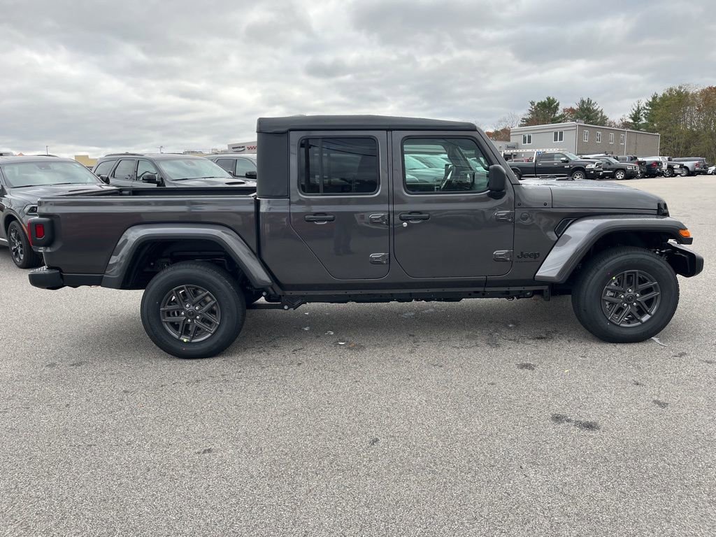 New 2026 Jeep Gladiator Sport image 8