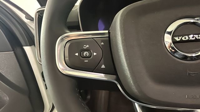 Used 2023 Volvo XC40 Recharge Plus AWD/4WD image 17