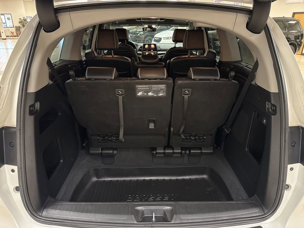 Used 2022 Honda Odyssey Elite image 8
