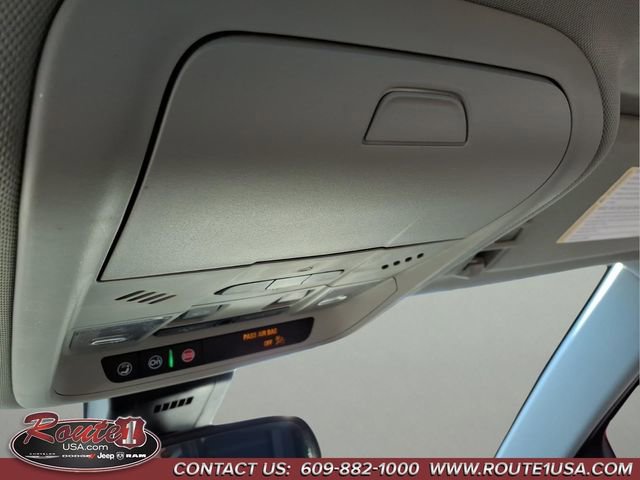 Used 2024 GMC Terrain Denali w/ Denali Premium Package image 33