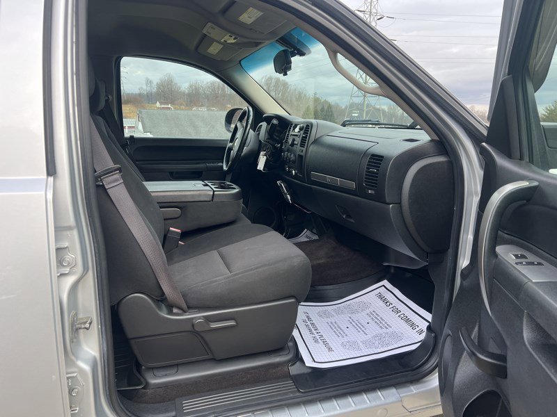 Used 2013 Chevrolet Silverado 1500 LT AWD/4WD image 7