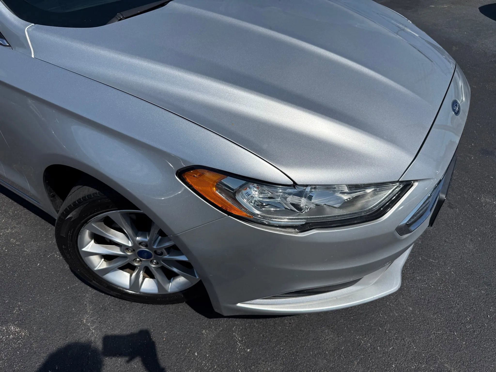 Used 2017 Ford Fusion SE w/ Fusion SE Technology Package image 49