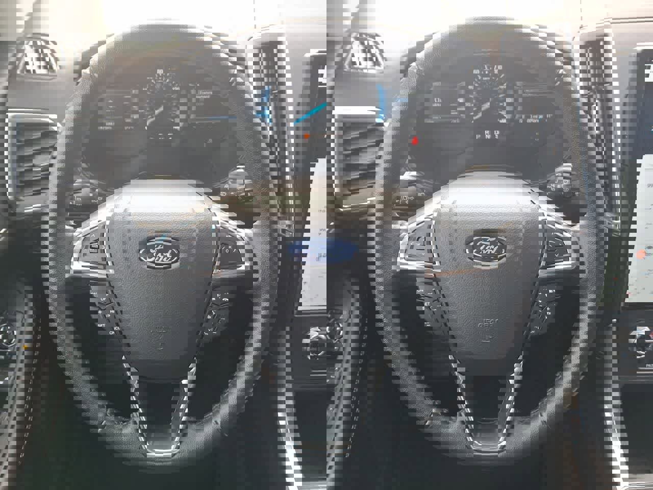 Certified 2024 Ford Edge Titanium image 22