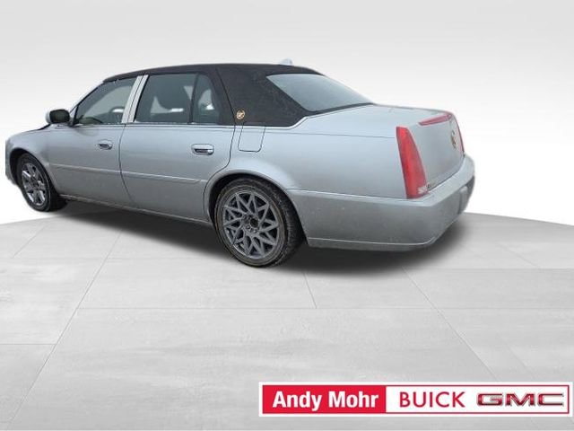 Used 2010 Cadillac DTS Premium w/ Driver Awareness Package image 15