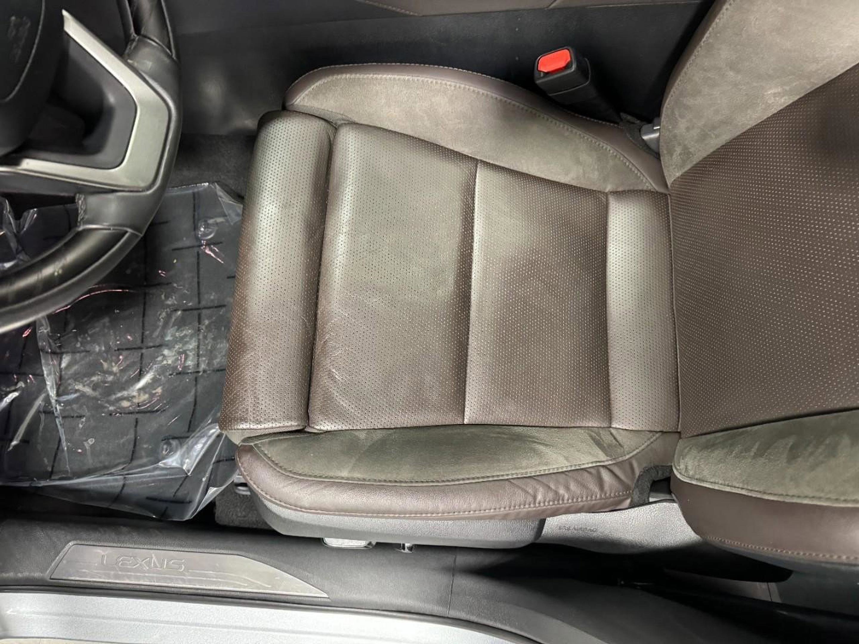 Used 2023 Lexus RX 350 RX 350 Luxury w/ Cold Area Package image 23