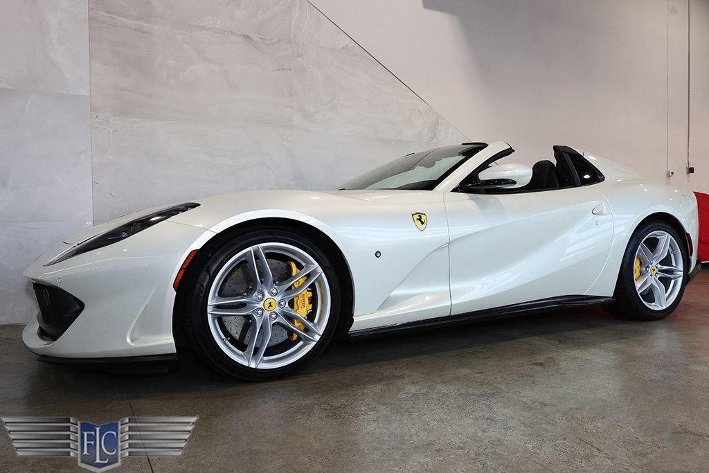 Used 2021 Ferrari 812 GTS RWD image 18