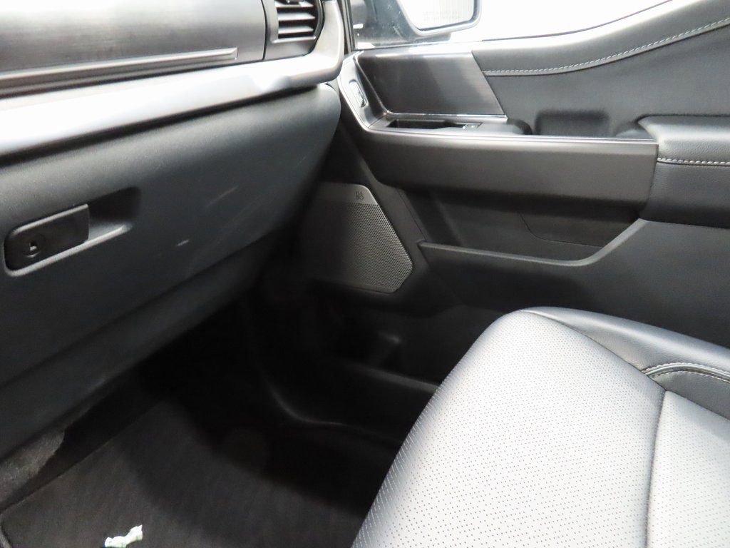 Used 2025 Ford F150 Lariat image 23