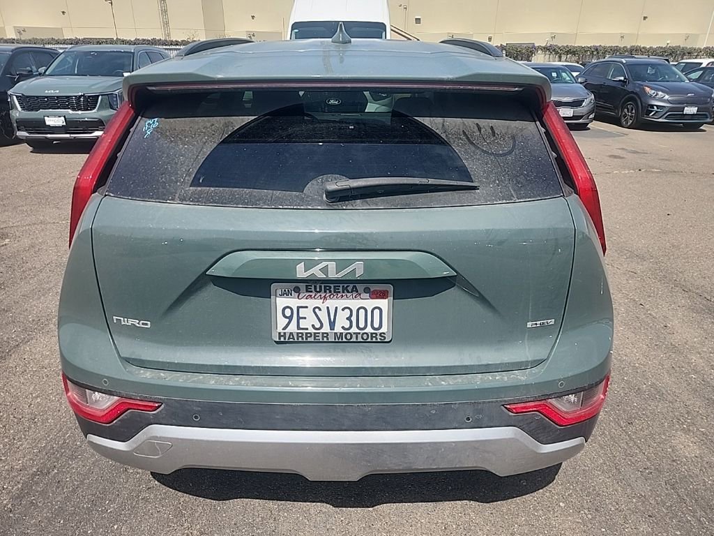 Used 2023 Kia Niro EX FWD image 12