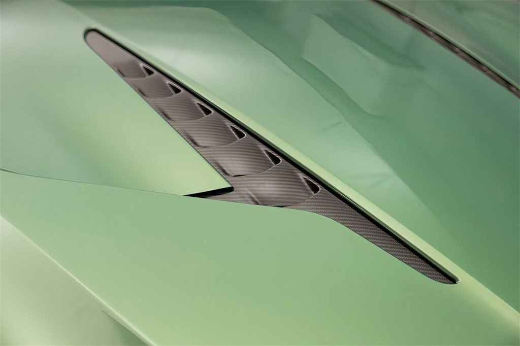 Used 2025 Aston Martin Vanquish image 15