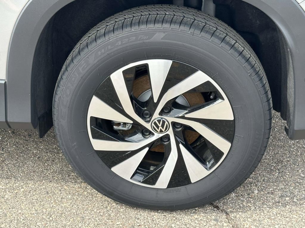 New 2025 Volkswagen Tiguan S image 7