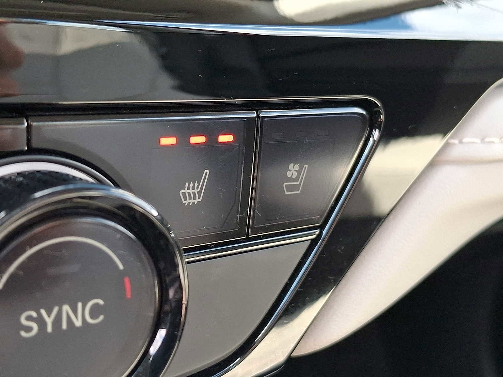 Used 2023 Honda Accord Touring image 24