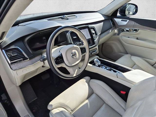 Used 2023 Volvo XC90 T8 Ultimate w/ Lounge Package AWD/4WD image 10