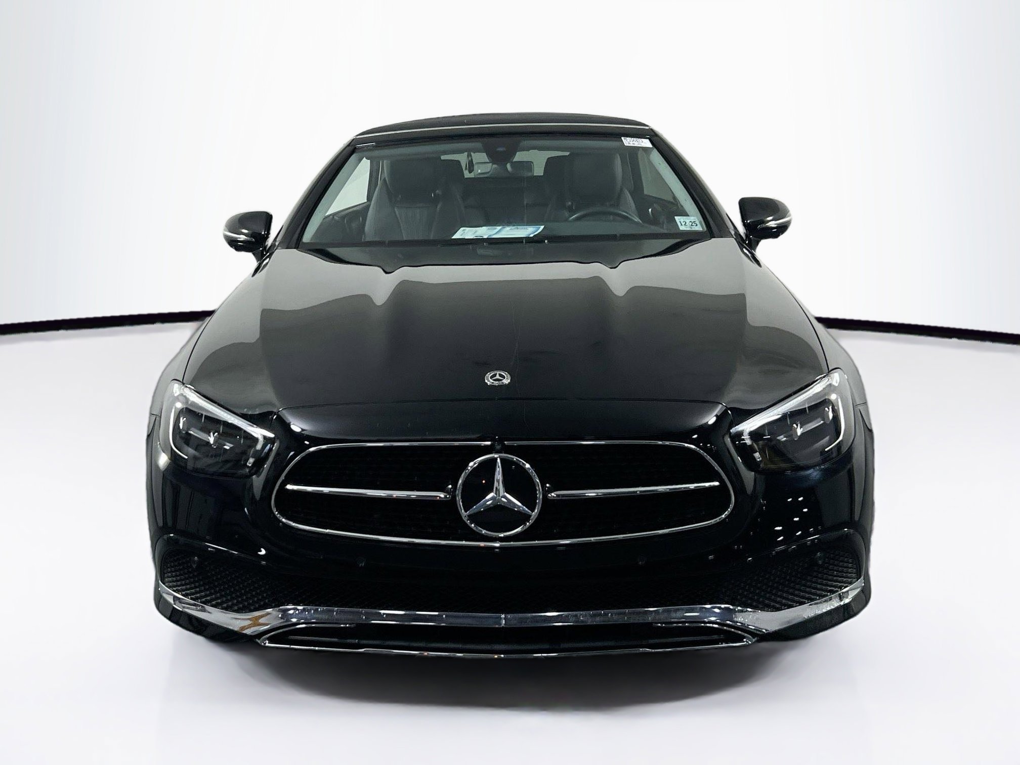 Used 2021 Mercedes-Benz E 450 4MATIC Cabriolet image 2