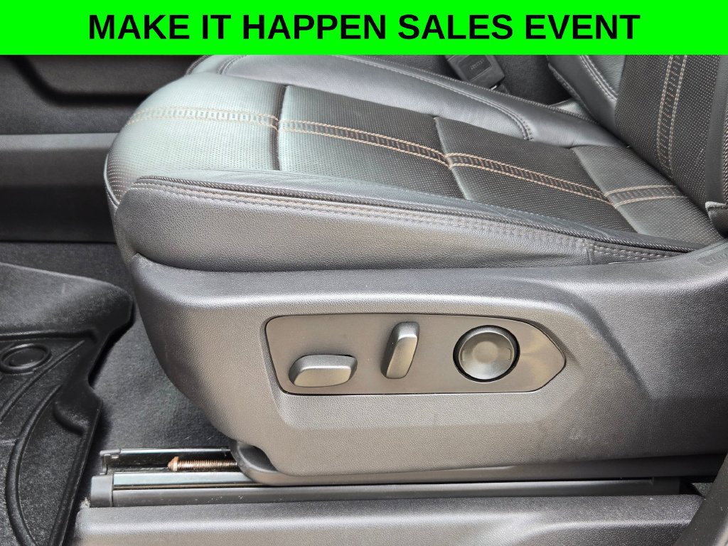 Used 2023 Chevrolet Silverado 1500 High Country w/ Technology Package AWD/4WD image 14