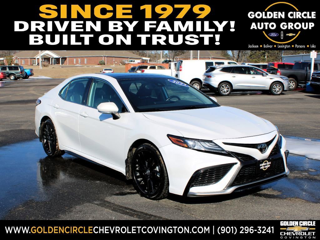 Used 2023 Toyota Camry XSE image 1