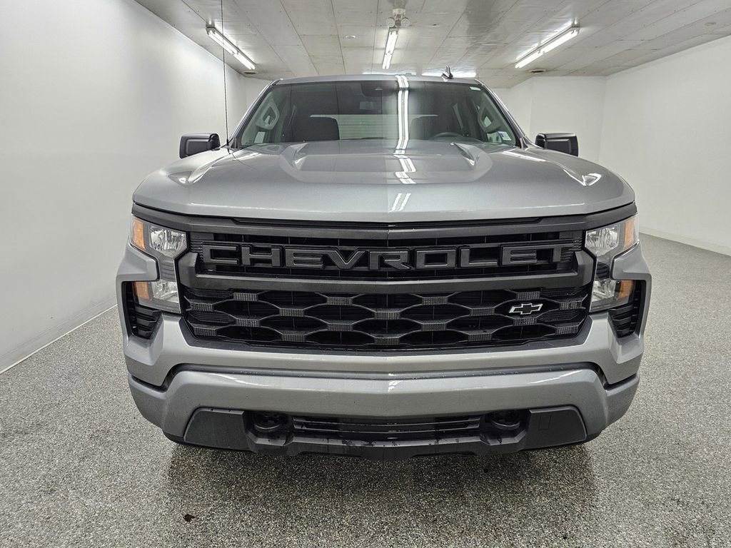Used 2026 Chevrolet Silverado 1500 Custom AWD/4WD image 2