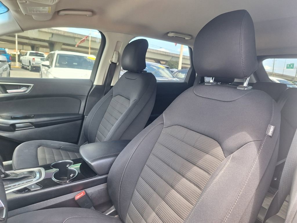 Used 2018 Ford Edge SEL w/ Class II Trailer Tow Package AWD/4WD image 11