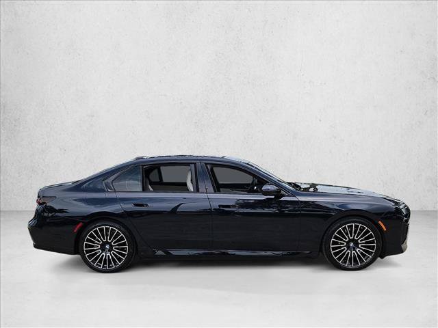 Used 2024 BMW i7 xDrive60 w/ Executive Package AWD/4WD image 4