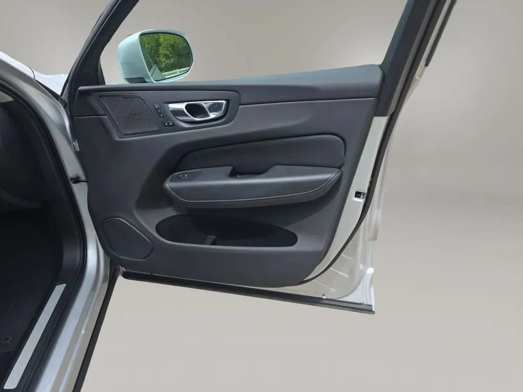 Used 2021 Volvo XC60 T5 Inscription w/ Advanced Package FWD image 54
