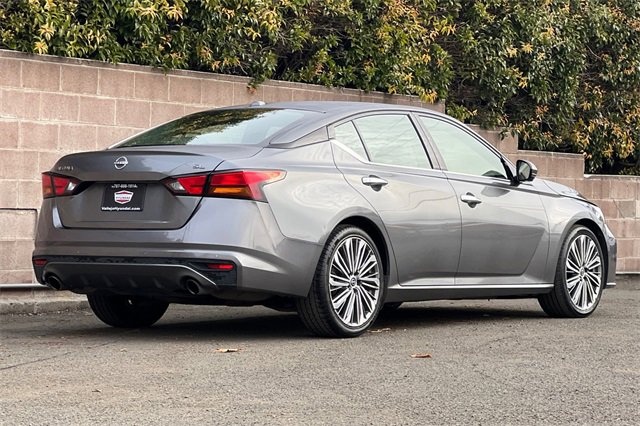 Used 2023 Nissan Altima 2.5 SL image 5