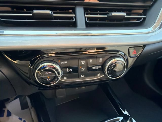 New 2026 Chevrolet Trax LT w/ LT Convenience Package FWD image 18