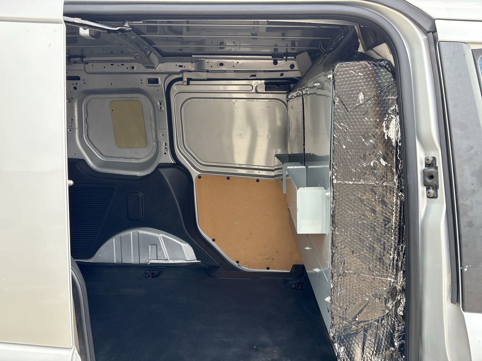 Used 2016 Ford Transit Connect XL image 9