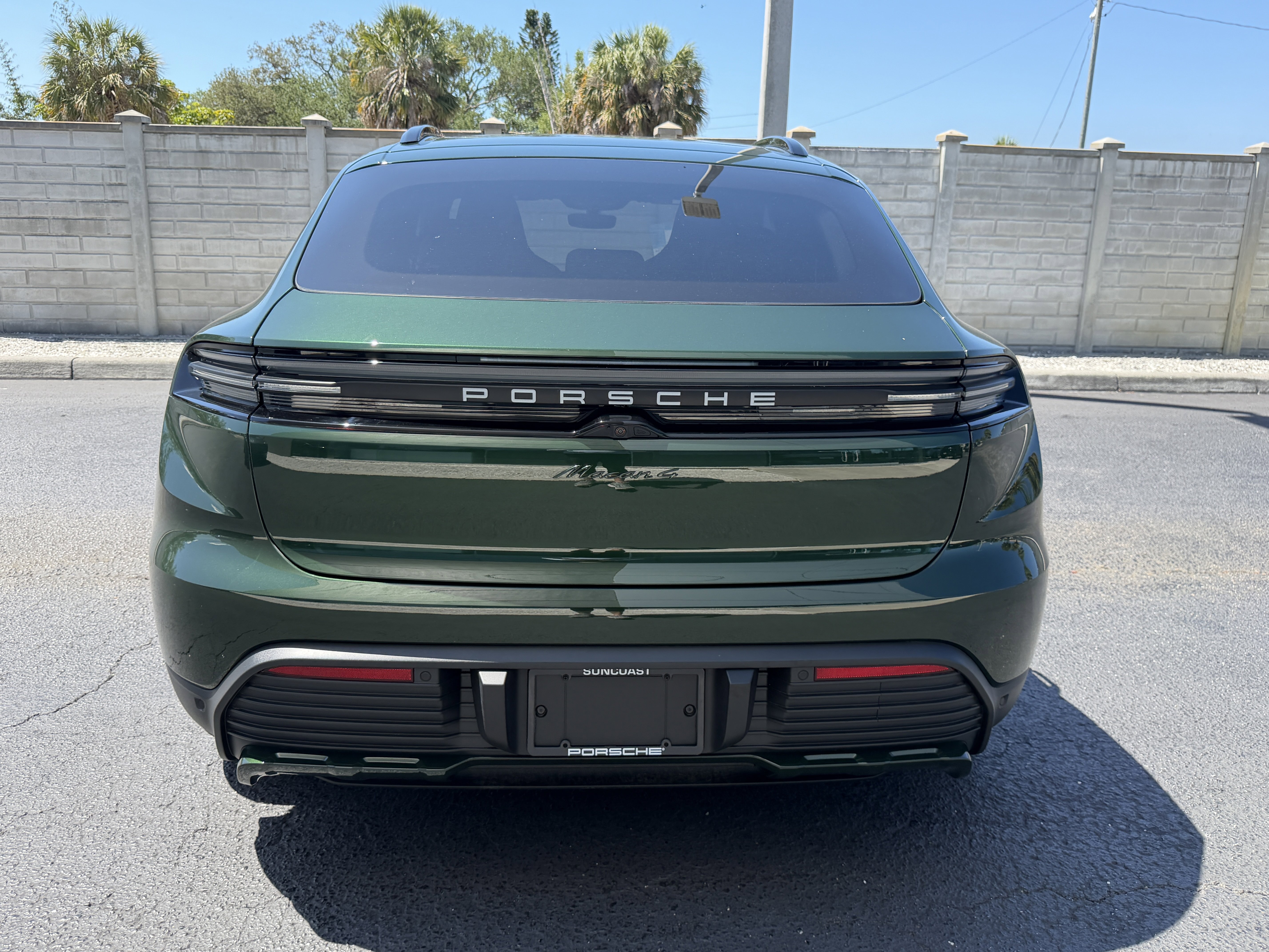 New 2026 Porsche Macan 4 Electric AWD/4WD image 11