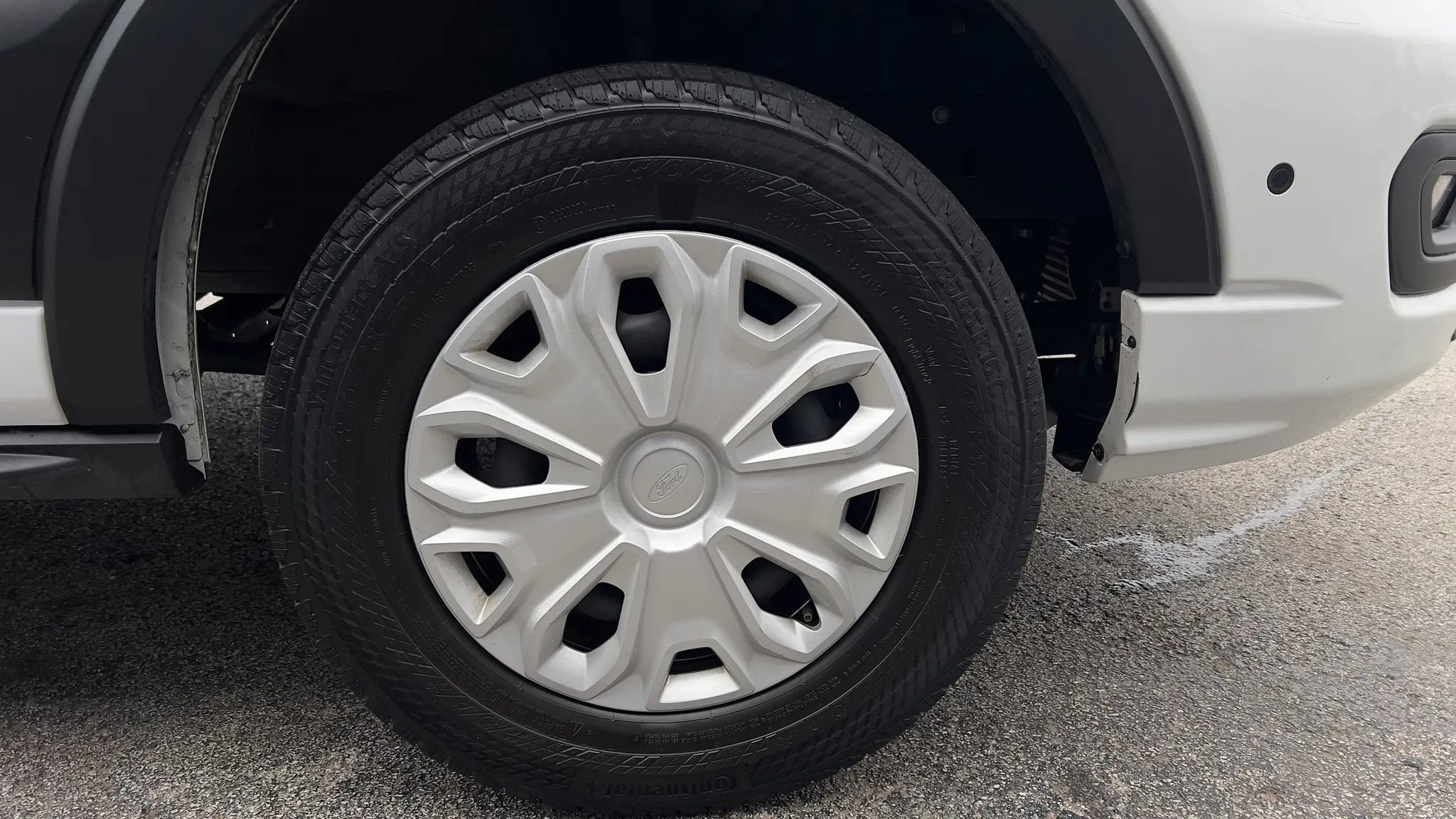 Used 2024 Ford Transit 350 XLT image 16