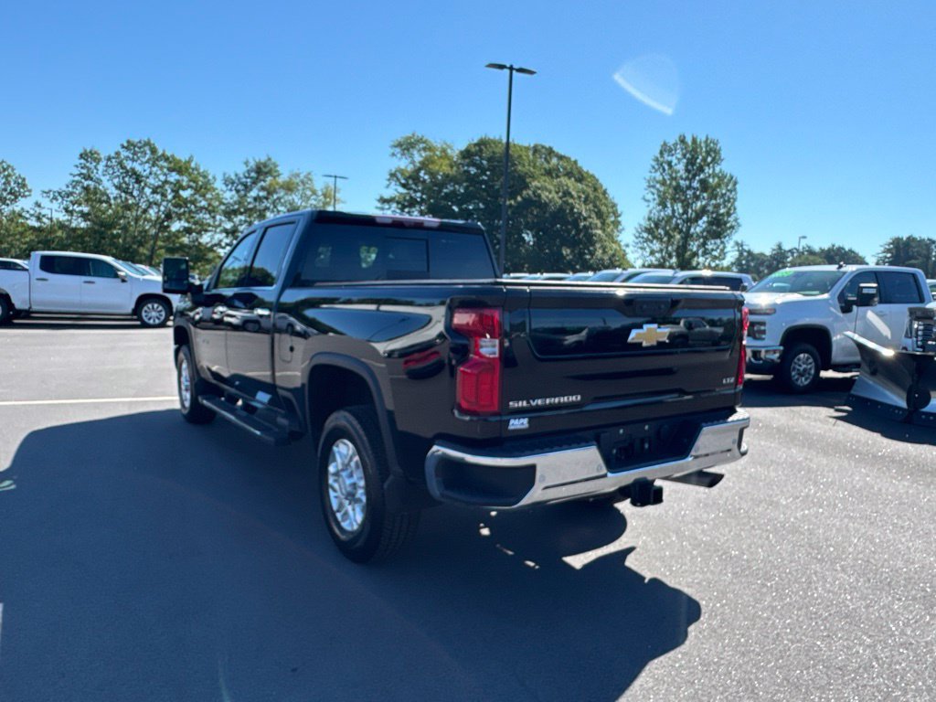 Used 2024 Chevrolet Silverado 2500 LTZ w/ LTZ Plus Package AWD/4WD image 10