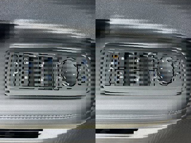 Used 2024 Hyundai Santa Fe SEL image 16