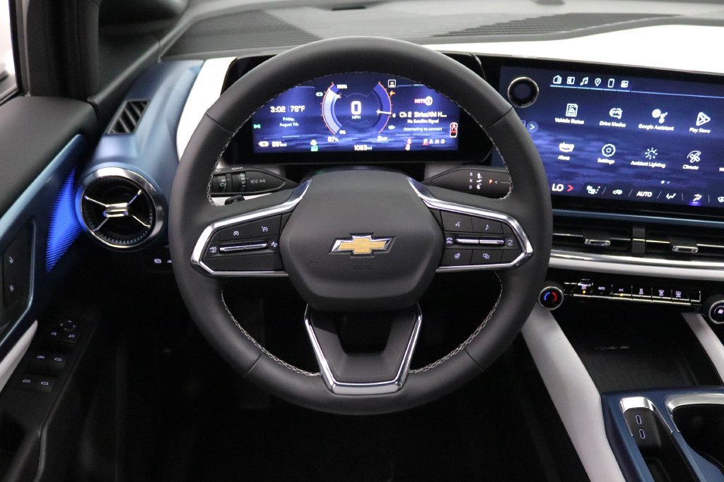 Certified 2025 Chevrolet Equinox EV LT FWD image 16