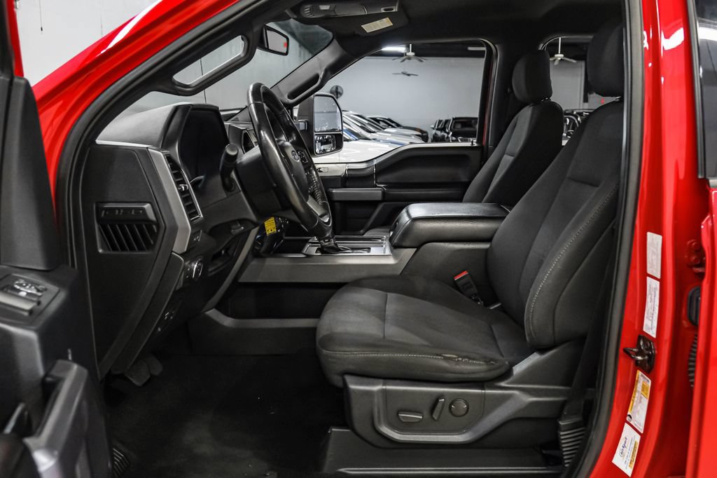 Used 2019 Ford F150 XLT w/ Equipment Group 302A Luxury AWD/4WD image 4
