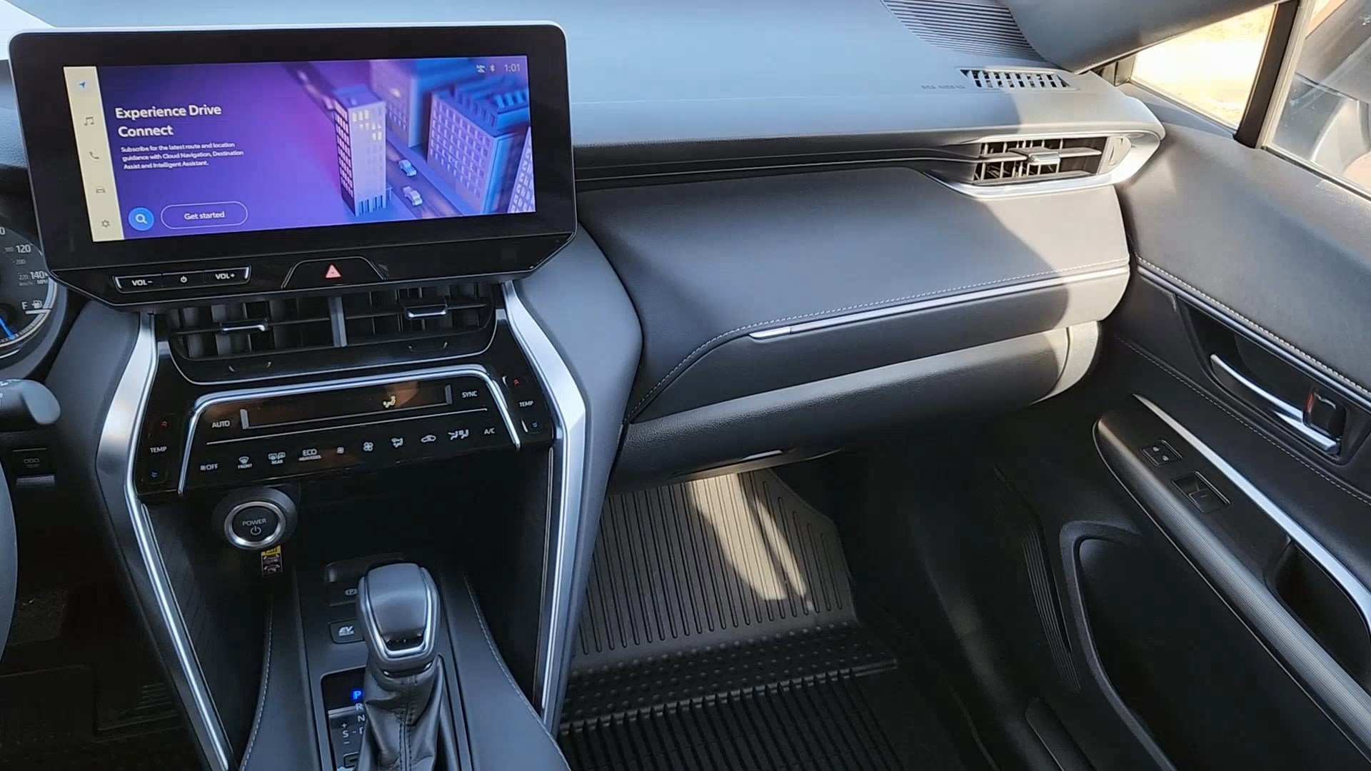 Used 2024 Toyota Venza Nightshade image 6