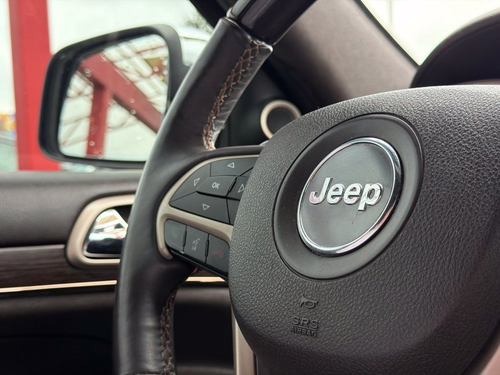 Used 2016 Jeep Grand Cherokee Summit AWD/4WD image 29