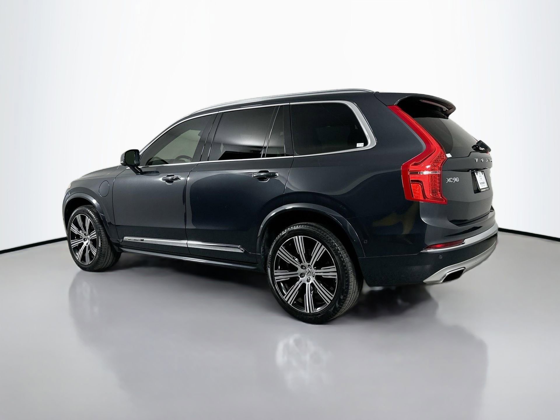 Used 2021 Volvo XC90 T8 Inscription Expression image 8