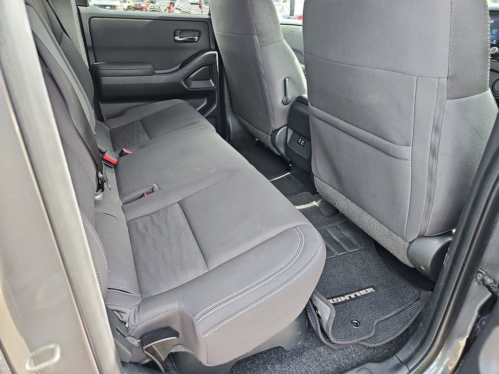 Used 2024 Nissan Frontier SV AWD/4WD image 14