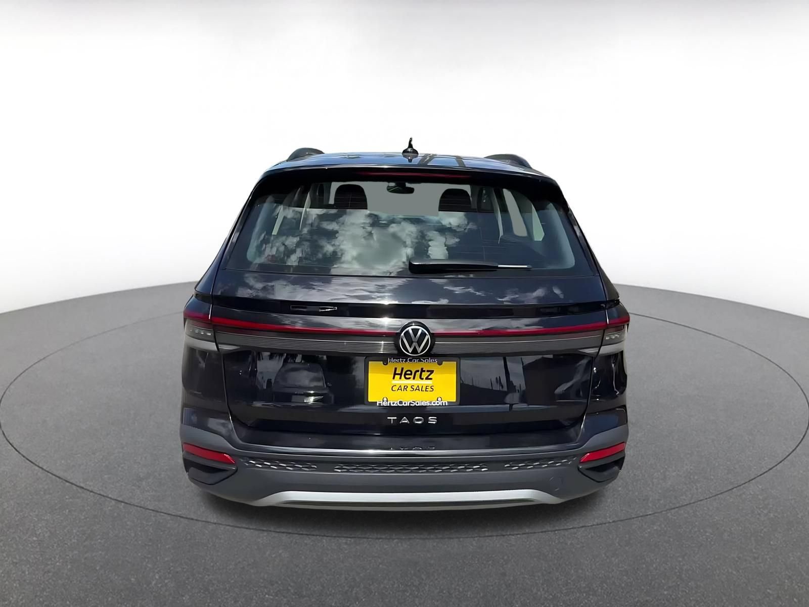 Used 2025 Volkswagen Taos S FWD image 12
