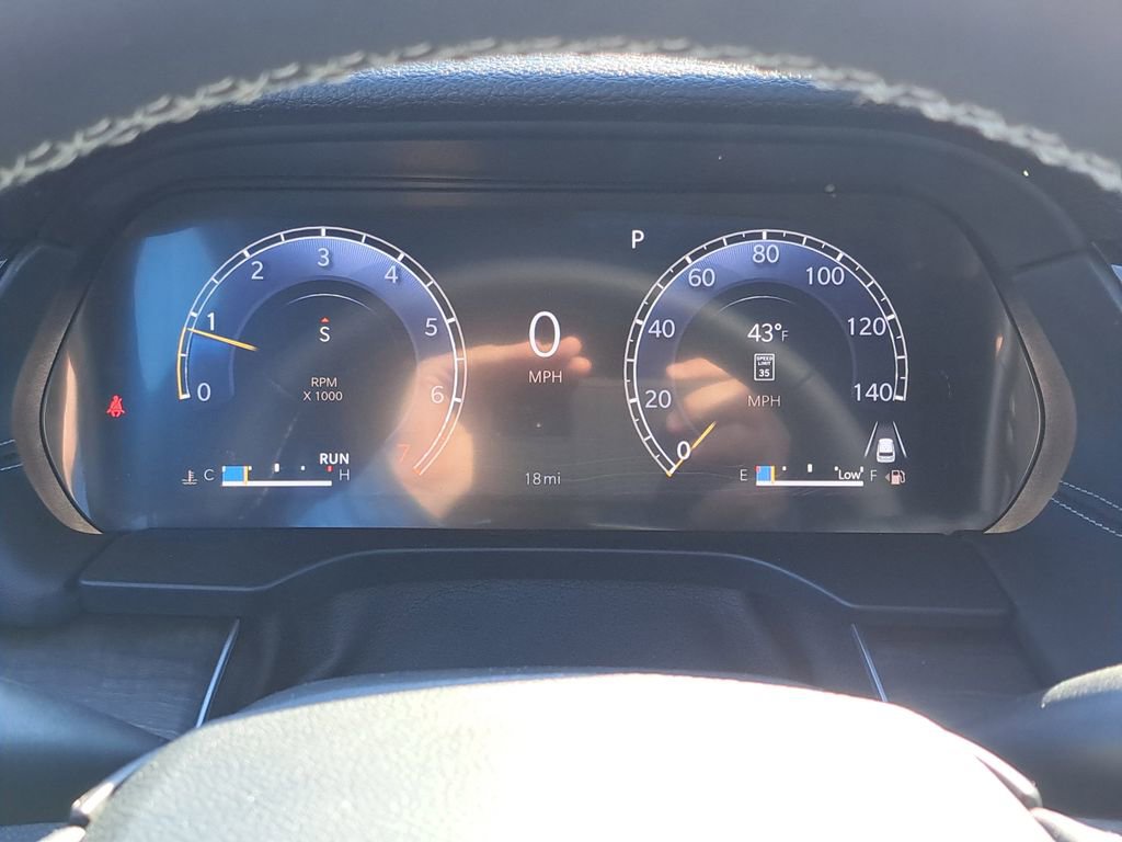 New 2026 Jeep Grand Cherokee L Laredo image 25