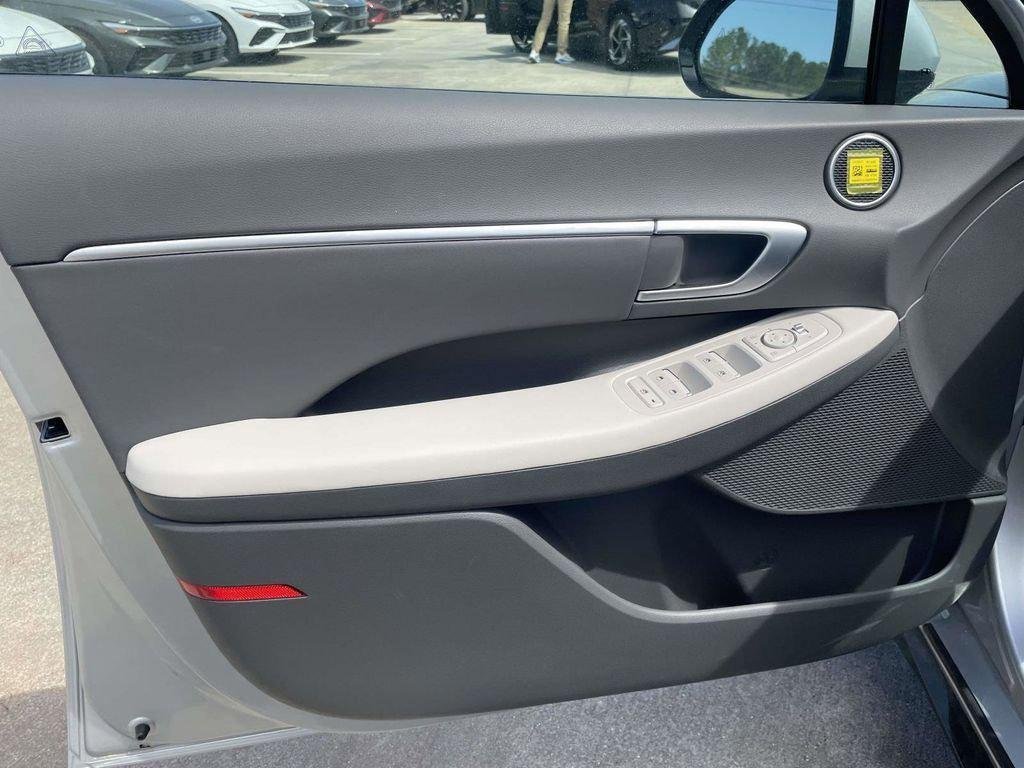 New 2026 Hyundai Sonata SEL FWD image 60