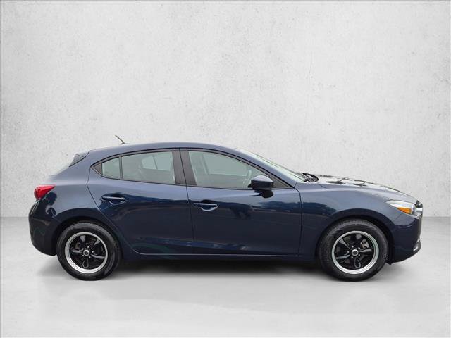 Used 2017 MAZDA MAZDA3 Sport FWD image 4