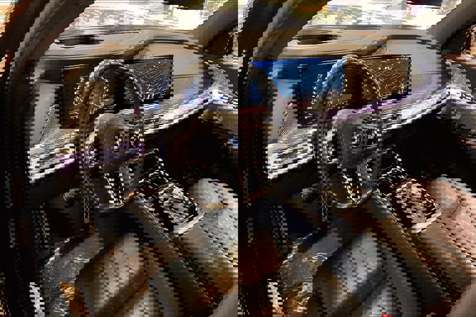 Certified 2023 BMW 760i xDrive w/ Executive Package image 16