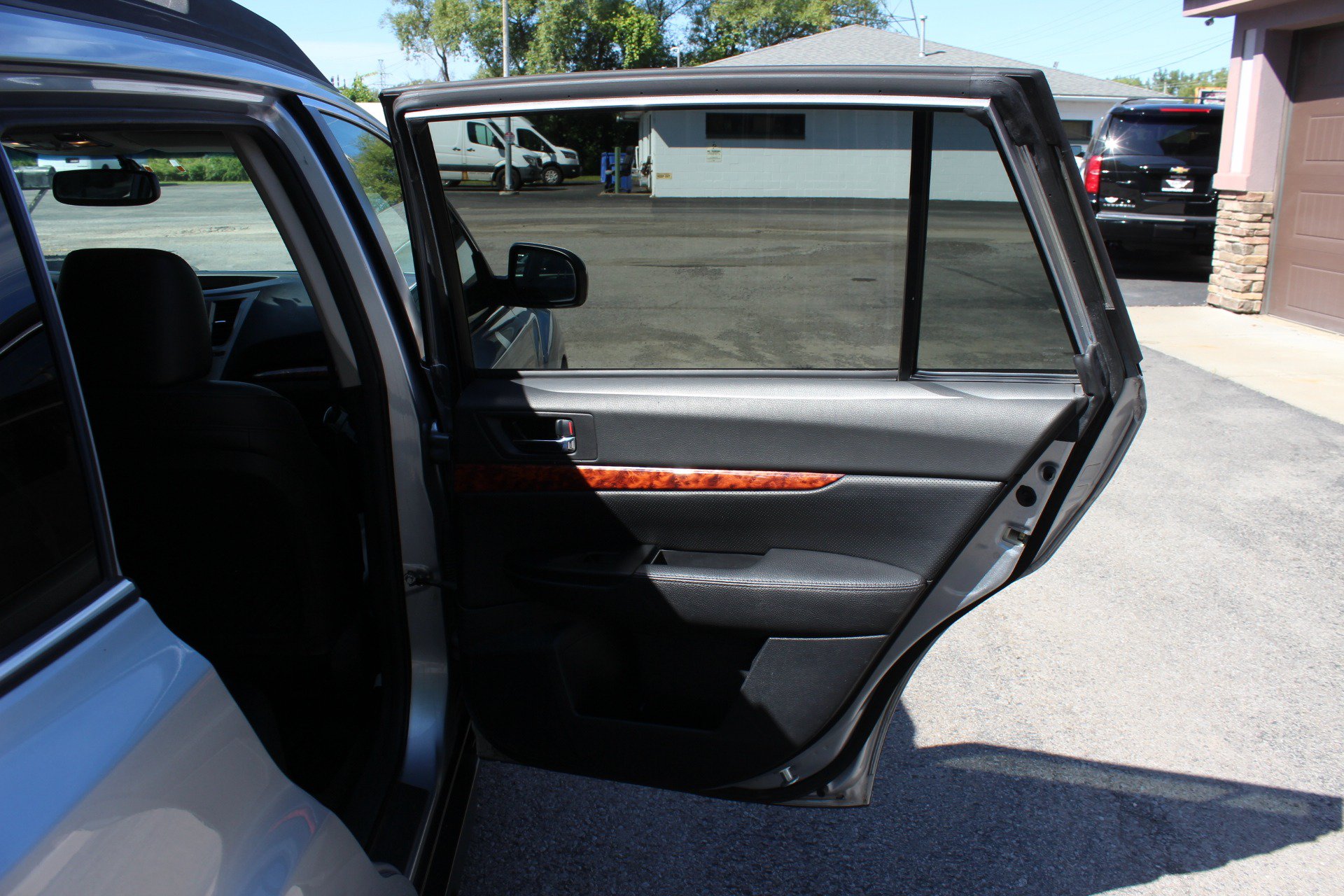 Used 2012 Subaru Outback 2.5i Limited w/ Moonroof Pkg AWD/4WD image 36