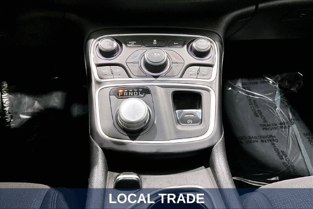 Used 2016 Chrysler 200 Limited FWD image 21