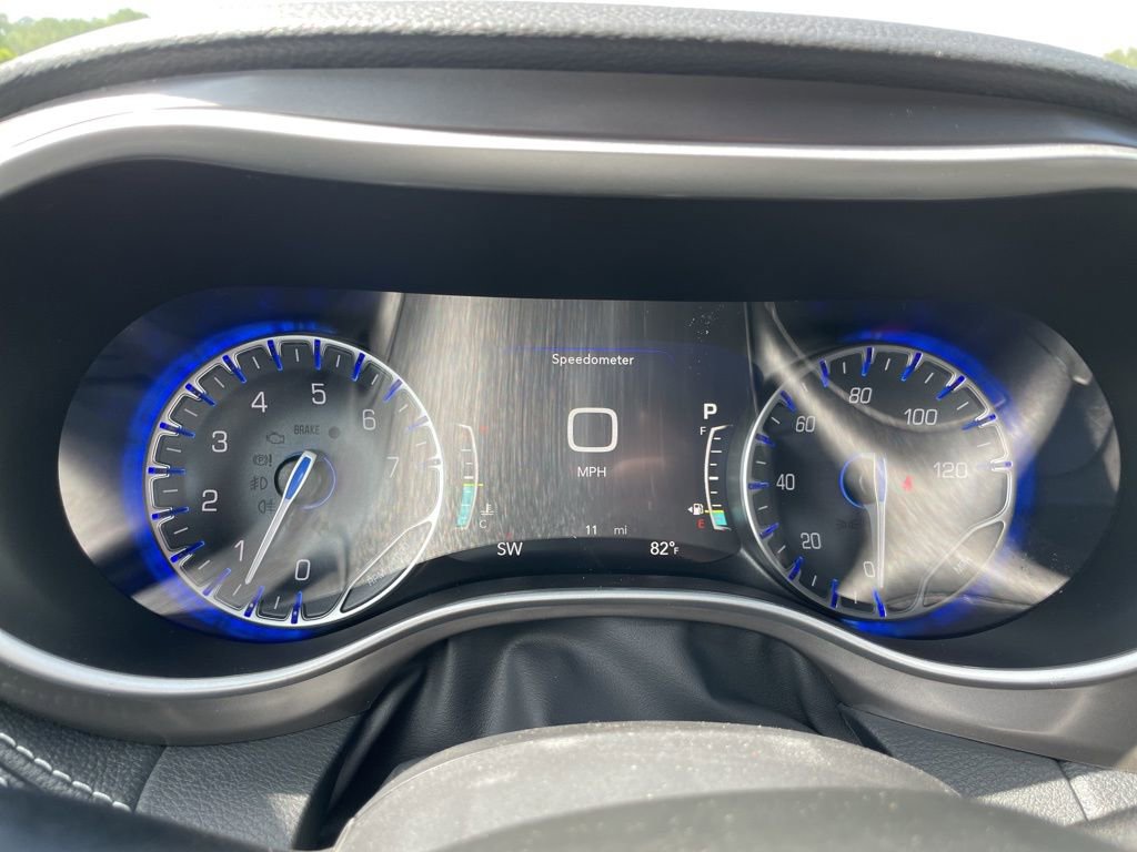 New 2026 Chrysler Pacifica Select image 26