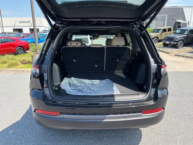 New 2026 Jeep Grand Cherokee Limited AWD/4WD image 5