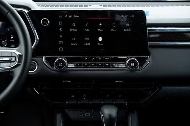 Used 2024 GMC Canyon Elevation w/ Convenience Package image 19