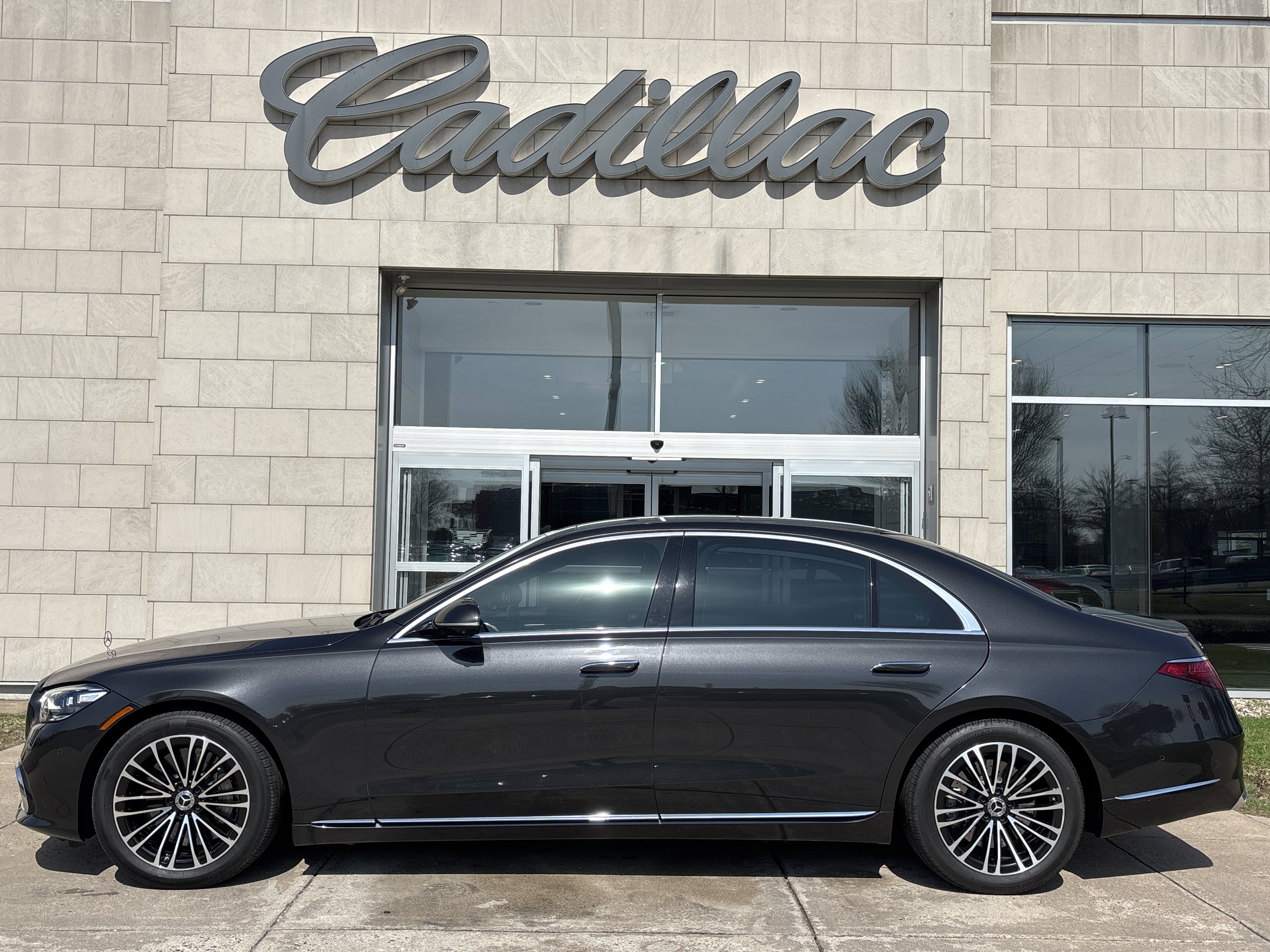 Used 2022 Mercedes-Benz S 580 4MATIC Sedan w/ Rear Seat Package image 14