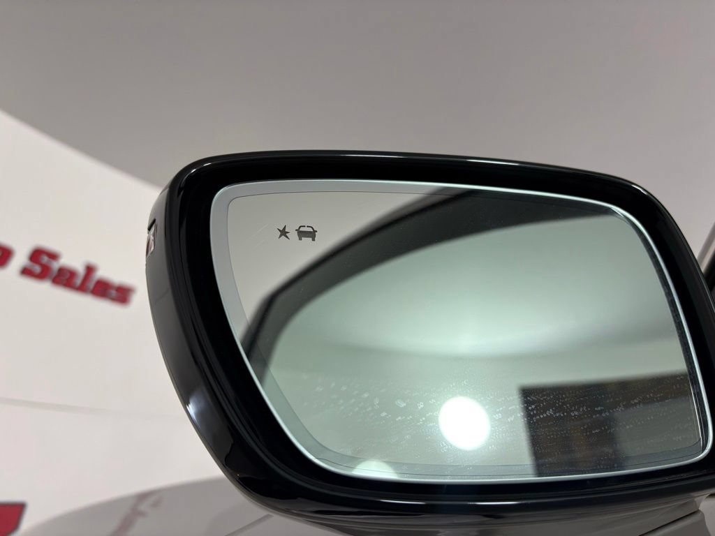 Used 2022 Buick Enclave Premium FWD image 22