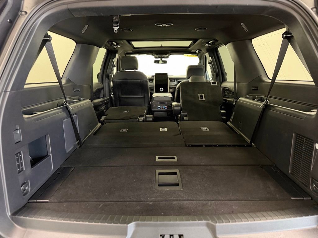 Used 2024 Ford Expedition Max Platinum image 7